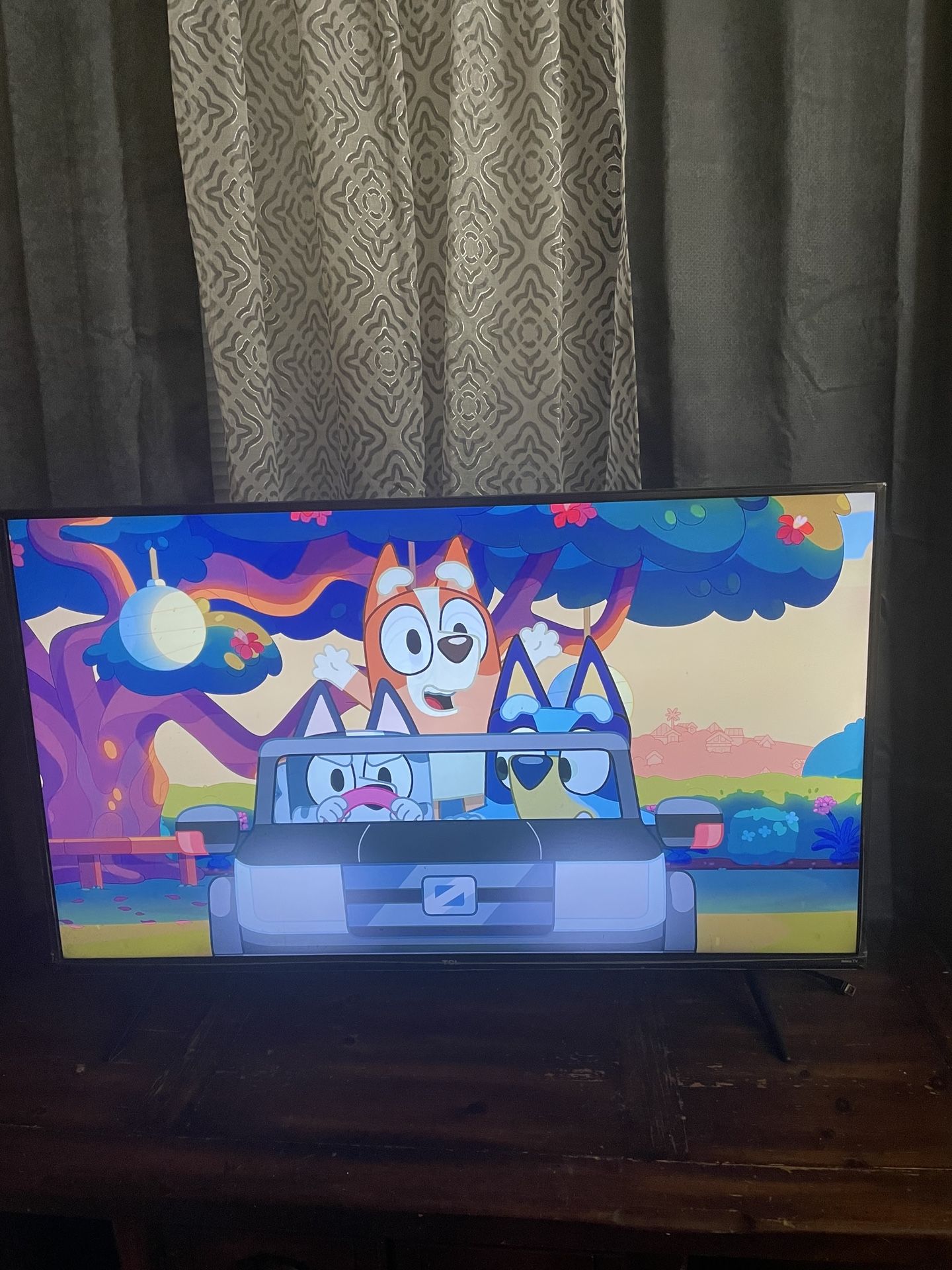 50” TCL Roku Television