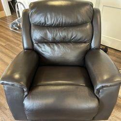 Oversized La-Z Boy Rocker And Recliner
