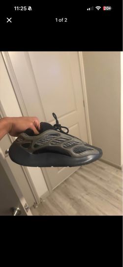 yeezy 700