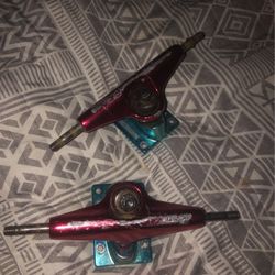 Skateboard Trucks