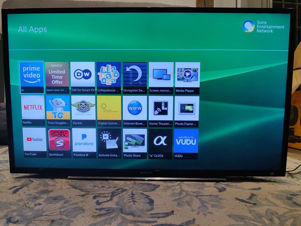 Sony 40" inch 1080p Smart HDTV W/ Remote and Wall Mount (MSRP: $599)
