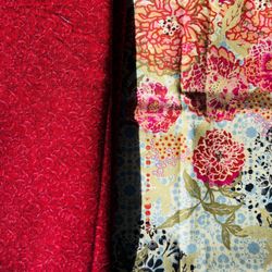 Fa-47 Two Pieces Of Cotton Fabric: Red And Blue Fabric With Red Floral