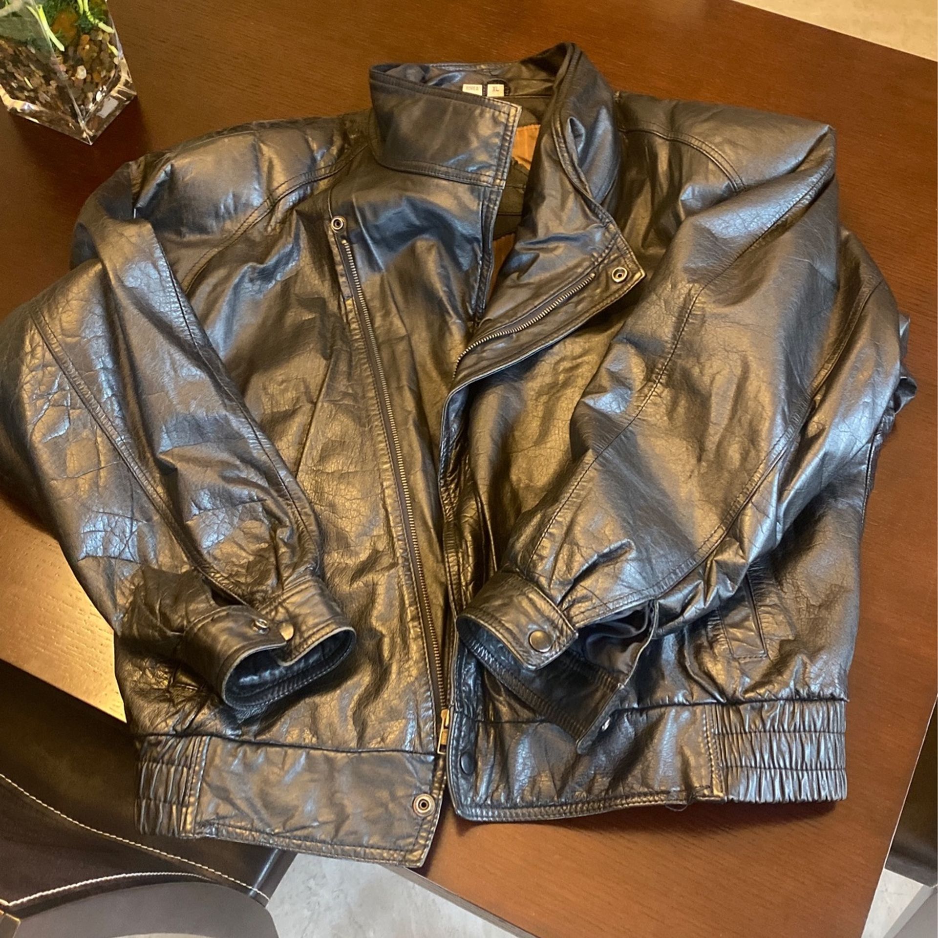 Men’s Leather Jacket XL