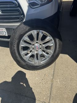 2023 Yukon Denali brand new tires