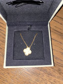 Luxury Necklace For Females