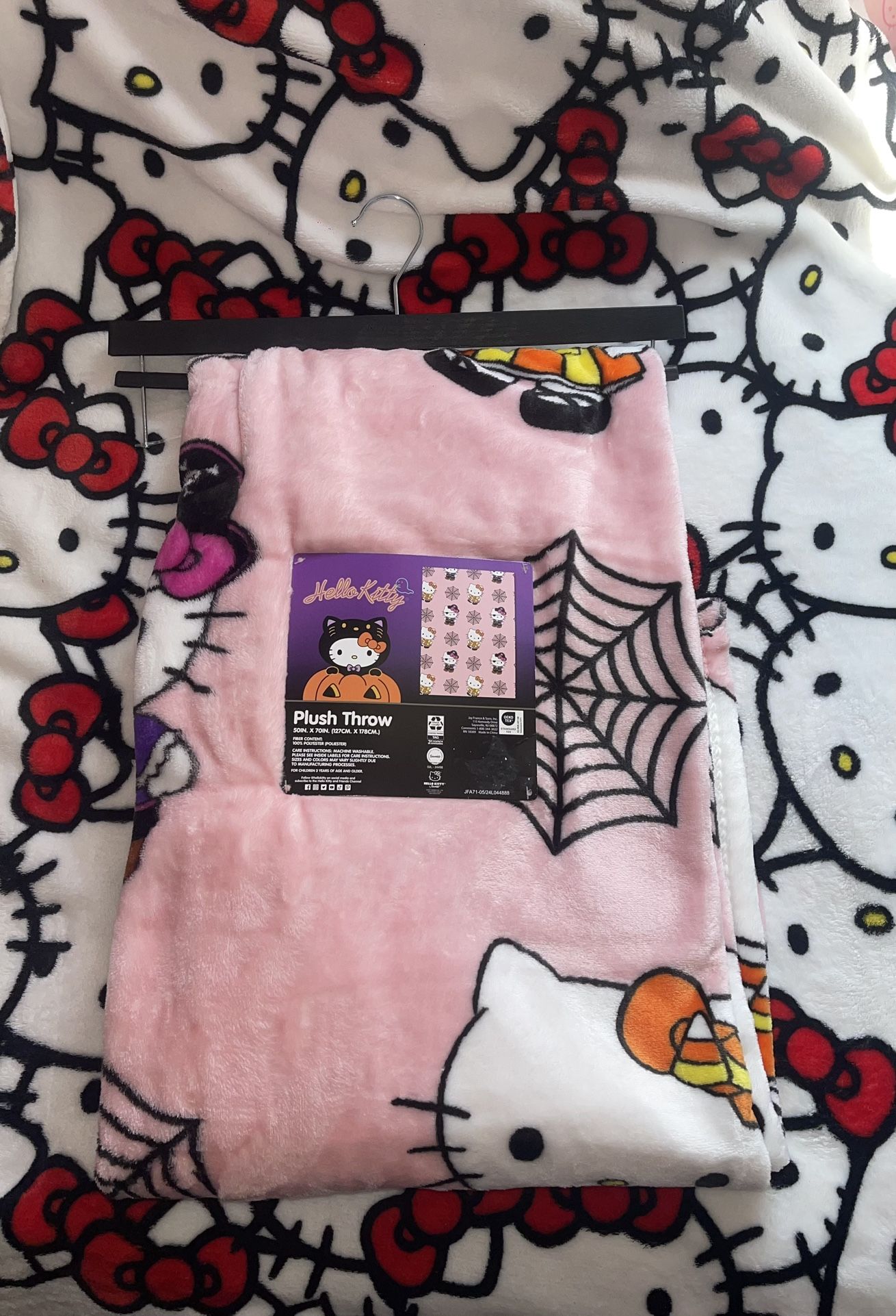 Hello Kitty Halloween Blanket