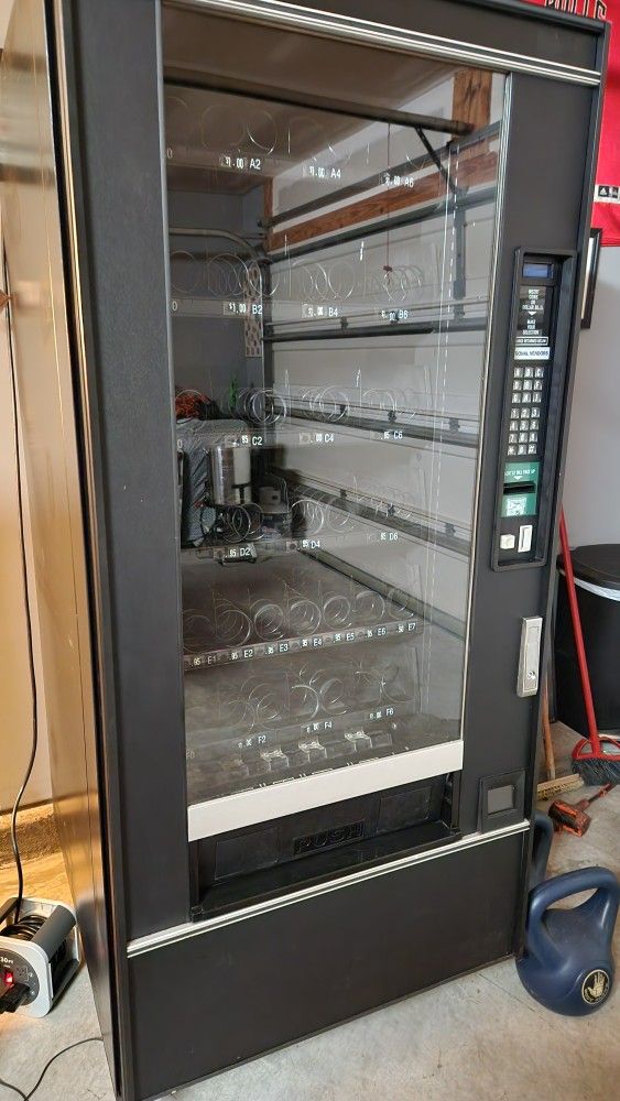 National Vendors Vending Machine