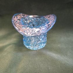 Fenton Blue Daisy Glass Hat