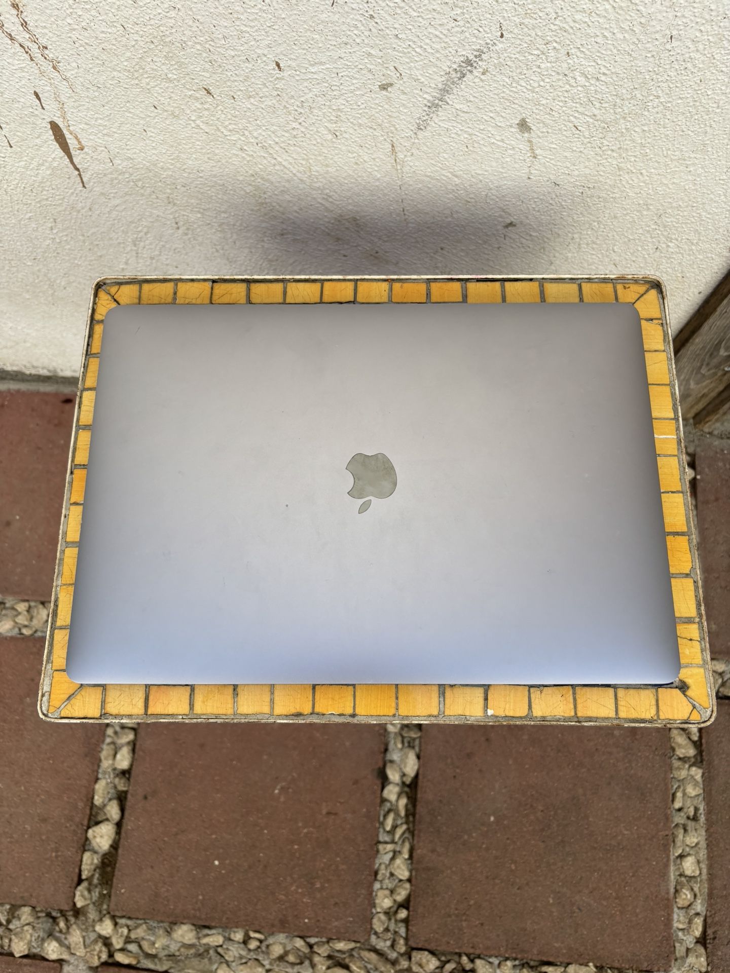 MacBook Pro 15in 1tb With Graphics Card