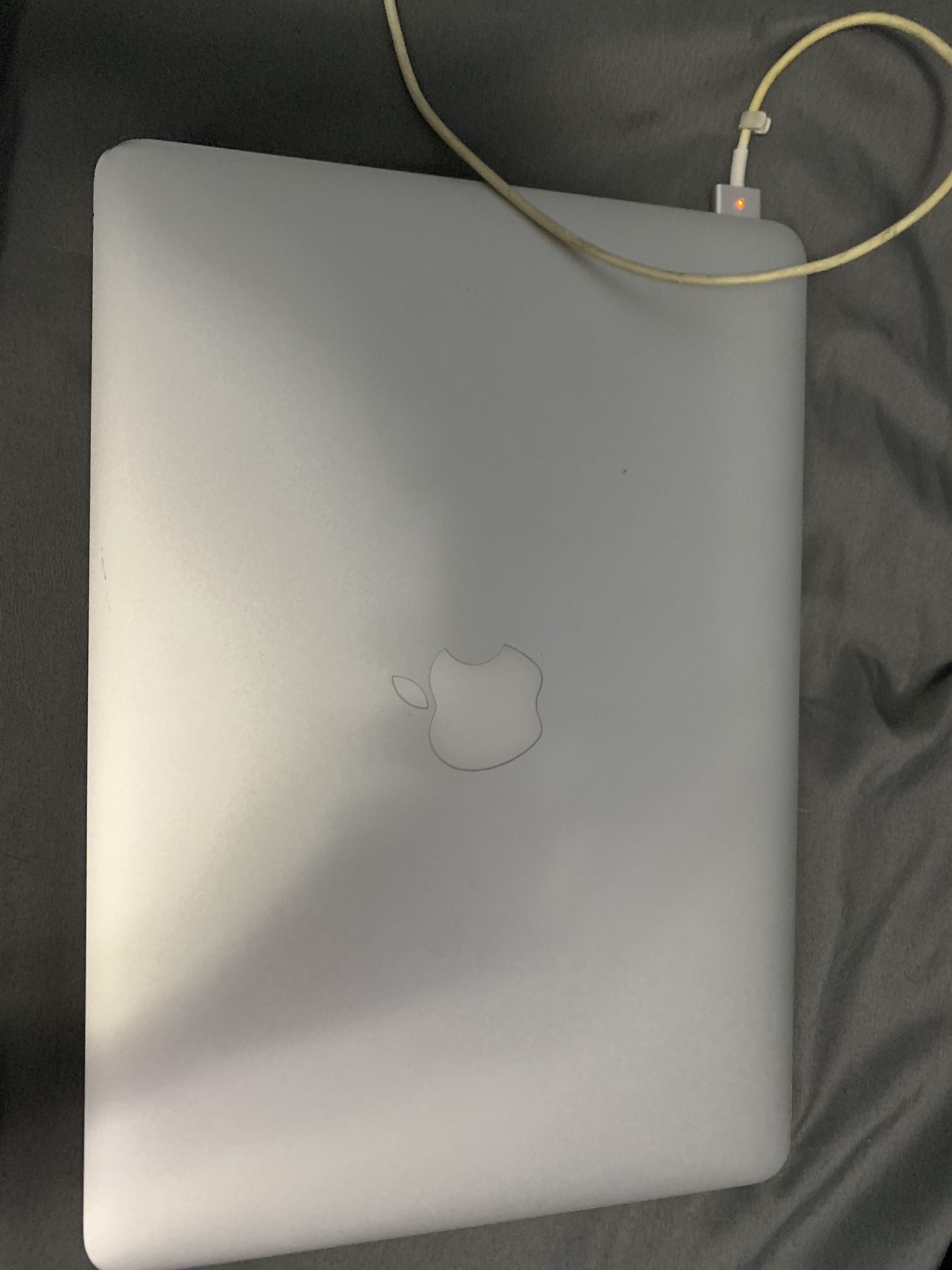 Apple Macbook Pro