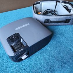 Goodee Projector And Sound Bar 