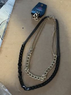 Necklace and earrings set