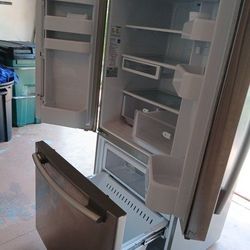 Refrigerator Samsung 2doors/freezer Lower/Stanley Steel/Accept Best Offert!