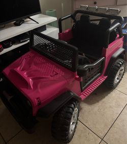 Pink jeep
