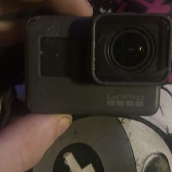 it shuts off and then turns back on and then shuts off again It works but it shuts off and then turns back on and then shuts off agen
