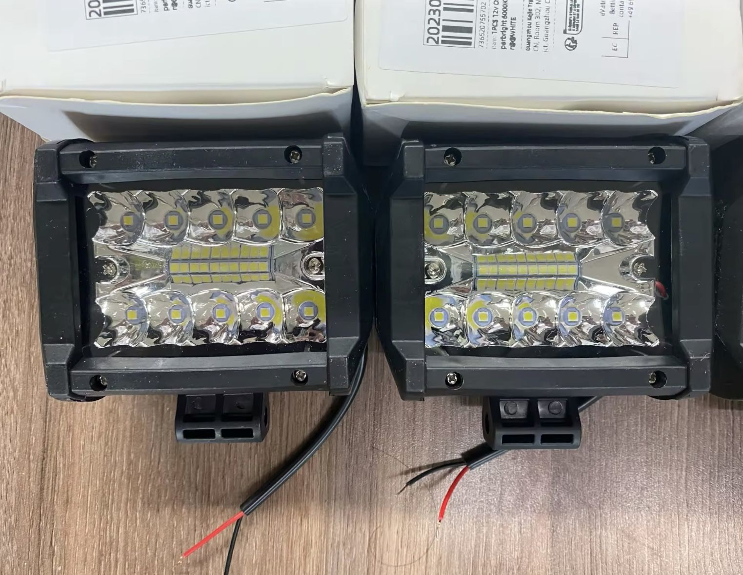 Brand New Pair of LED Light Bar Pods 6000k Or 3000k Super Bright