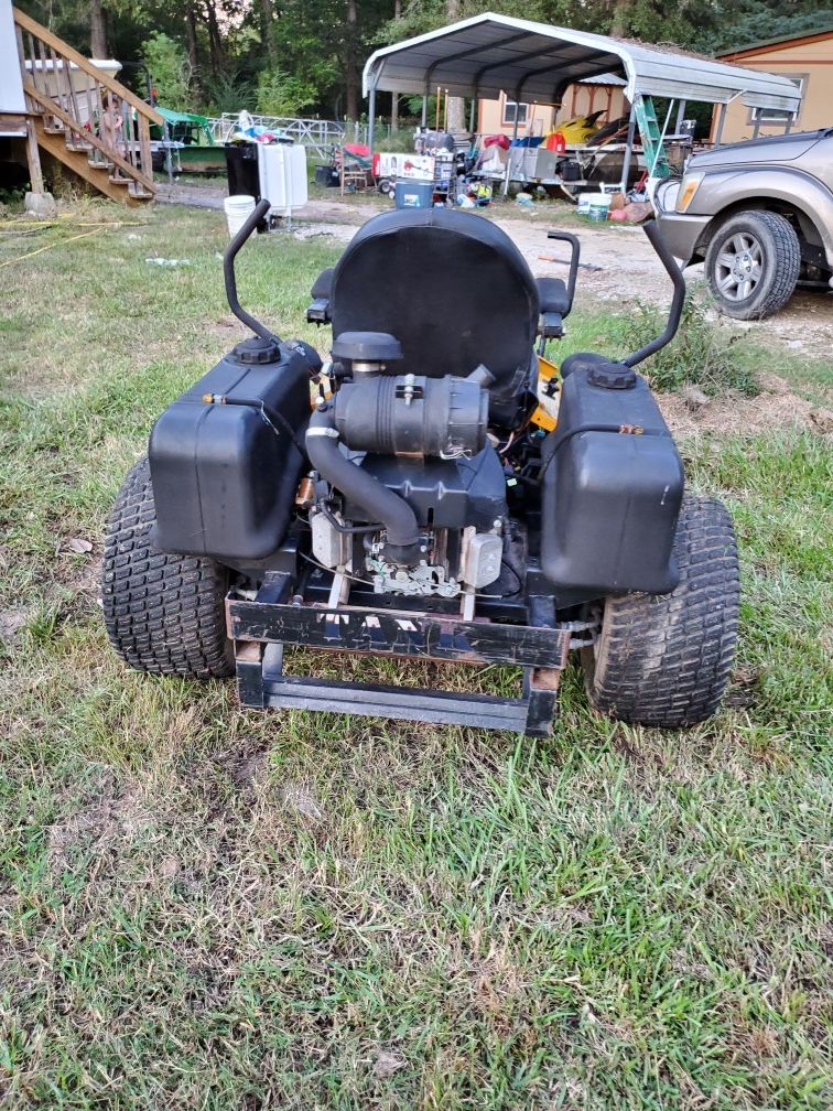 Cub cadet Commercial zero turn tank m60 for Sale in Splendora, TX OfferUp