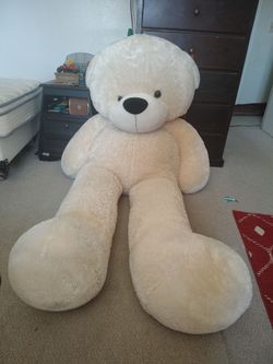 7 foot tall white giant teddy bear