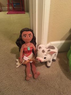 Moana and pig plush dolls