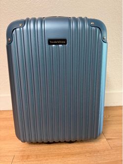 Traveler's Choice hardside under seat suitcase carry on
