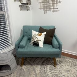 Super Cute Teal Chair