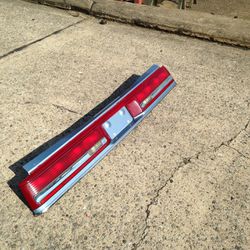 1990 Buick Lesabre entire rear tail light assembly