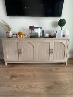 Light Wood TV Stand / Sideboard Cabinet