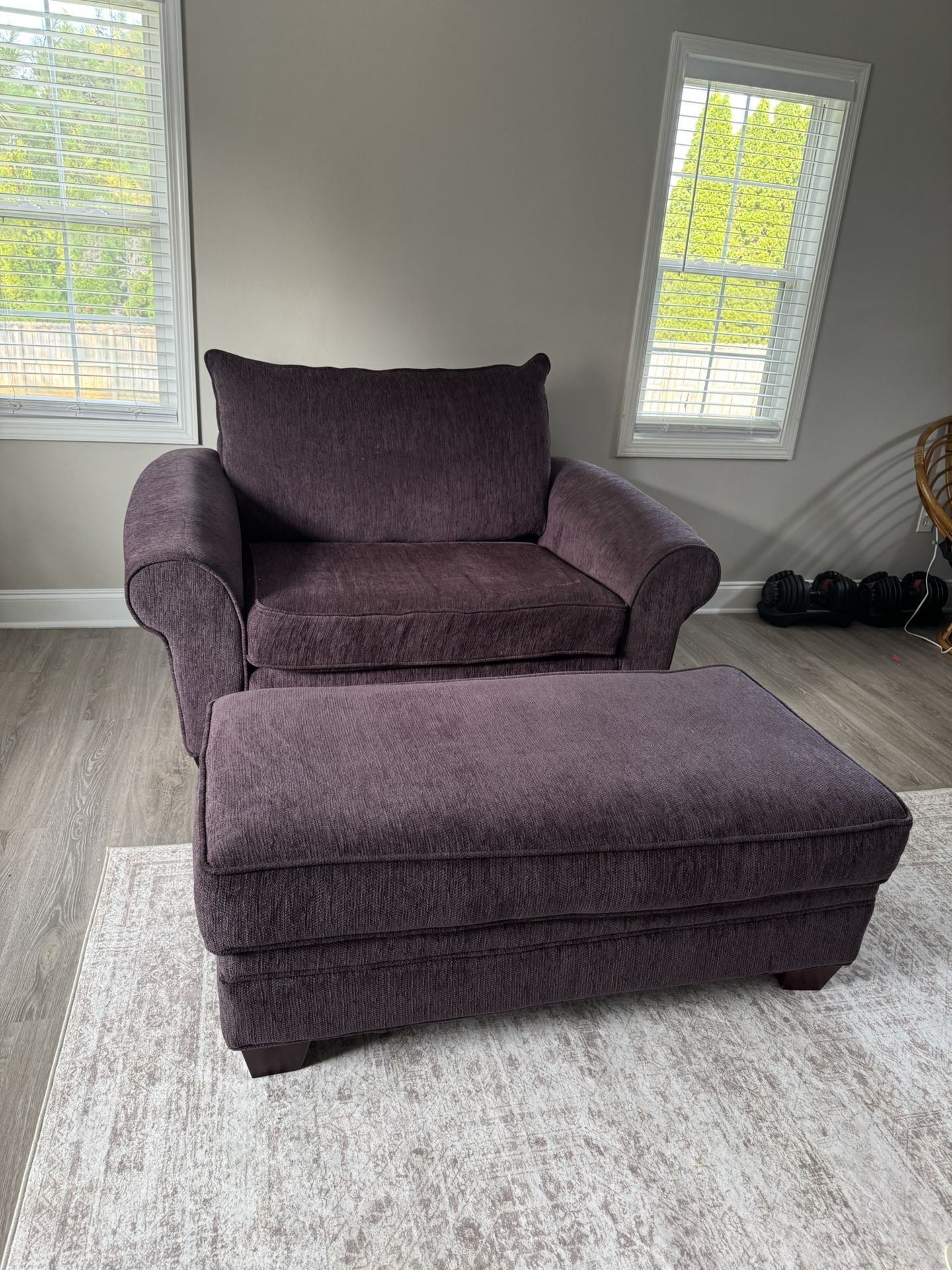 Arm Chair + Ottoman 