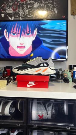 Adidas Yeezy Boost 700 Wave Runner