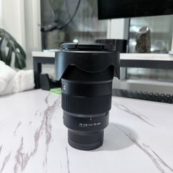 Sony 24-70mm f/2.8 (Barely used)