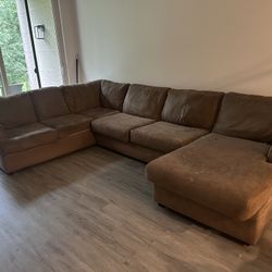 Sectional Couch 