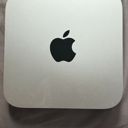 Mac Mini M1, 2020 - with keyboard and mouse