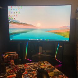  Curved Monitor + Mechanical Keyboard + Wireless Mouse 