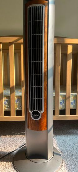Lasko Oscillating Tower Fan – Excellent Working Condition