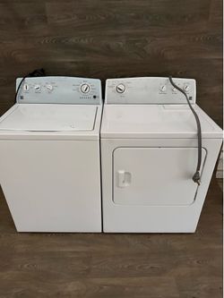 Kenmore washer and dryer laundry set