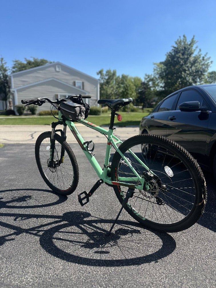 Polygon Cascade 4 Mountain Bike