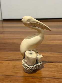 M H Cook USA Sculpture Pelican Cultured 7 "