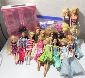Barbie & Similar Style Disney Dolls Lot - 16 Dolls, Ultimate Closet & Extra Clothing Haul