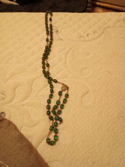 Vintage Costume Green beaded necklace LONG C1