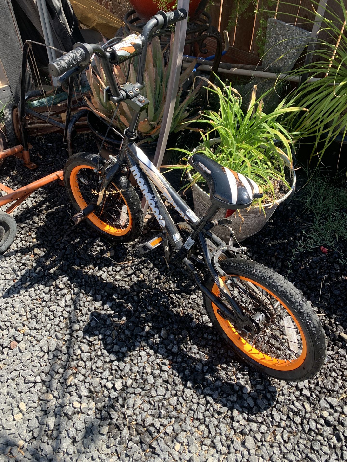 Bicycle/ Mongoose Children’s 16”