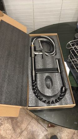 Kitchen semi professional faucet