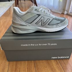 New Balance Men’s 990v5 size 9