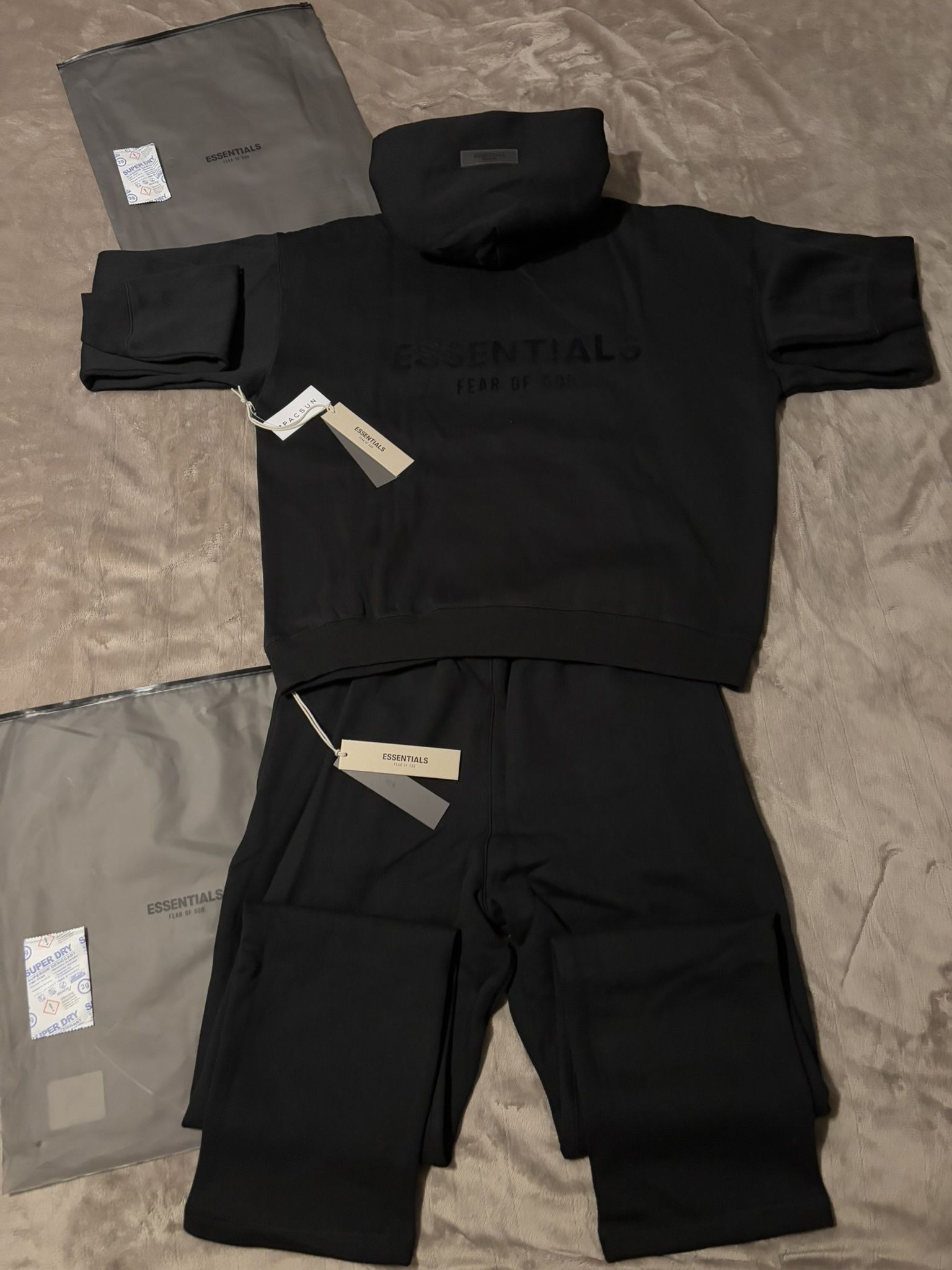 NEW Fear of God Essentials Relaxed Black Bundle (Size XXS XS S L XL) 100% Authentic✅