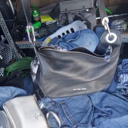 Michael kore's purse like new