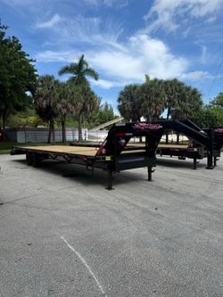 East Texas Longhorn 8.5 x 32 Gooseneck Flatbed Trailer 14k