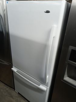 Amana white bottom freezer refrigerator - Free delivery