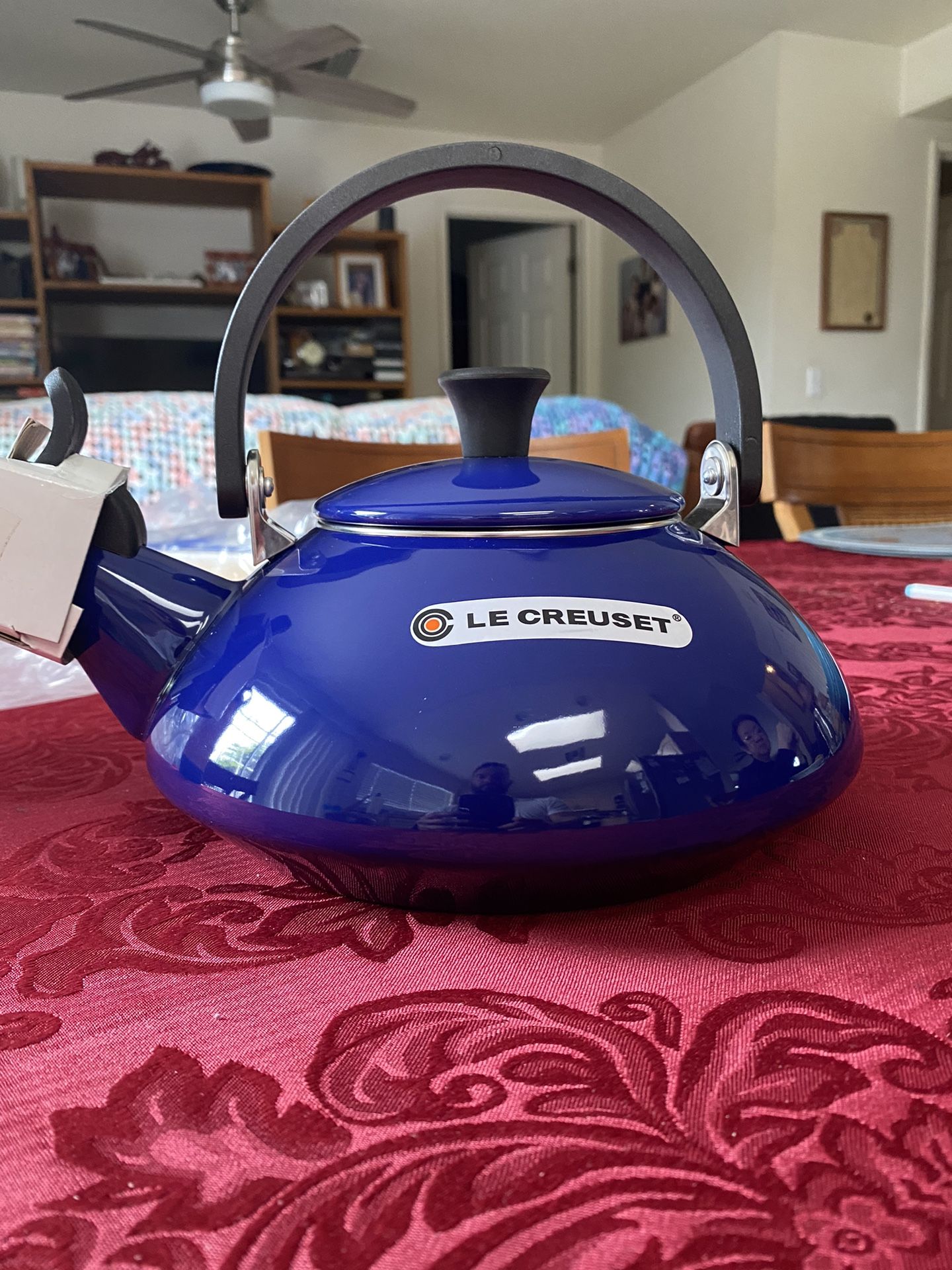 Le creuset zen tea kettle online