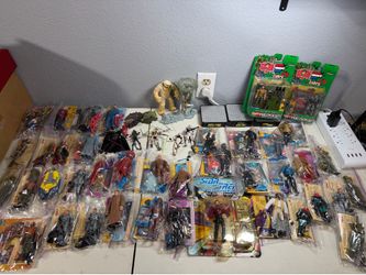 Big Lot Of Vintage Toys Star Trek G.I Joe Star Wars Some Are New