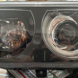 HID Headlights For 2011 Dodge Challenger With Factory HID