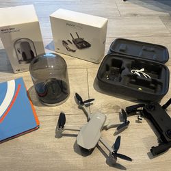 DJI Mavic Mini 1 + Display/Charging base + storage case + landing pad